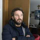 �Facciamo il possibile � conferma don Angelo, il sacerdote della chiesa -.  Purtroppo dopo due anni in queste condizioni Giuseppe � psicologicamente abbattuto, ma noi non ci arrendiamo: li supporteremo soprattutto nei rapporti con le istituzioni, per permetter loro di risolvere in qualche modo la loro insostenibile situazione�